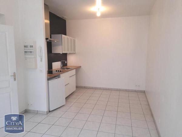 Appartement à louer 2 pièces 31.36m² Azay-le-Rideau (37190)