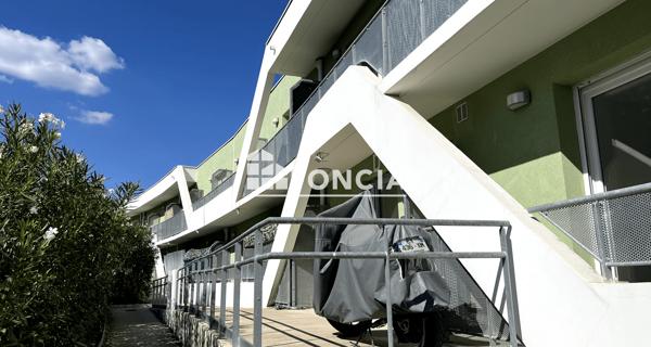 À vendre Studio 32 m² - Nîmes 30000