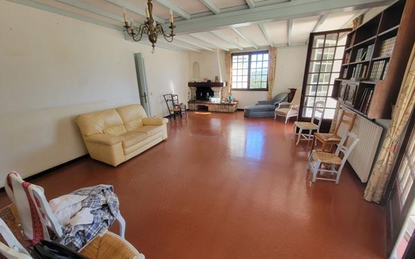 Maison à vendre    7 pièces • 155 m2 Gan