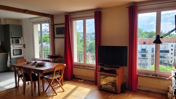 Appartement
         4 pièces
        - 102 m² 519 000 € *