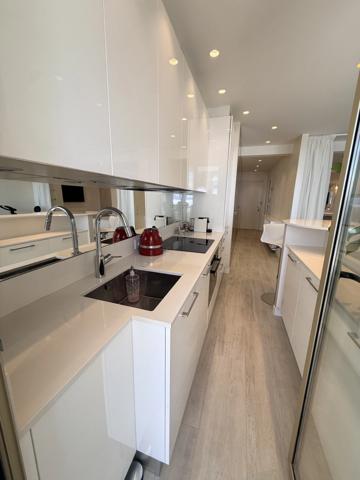 Appartement à vendre 2 pièces CANNES (06) VUE MER PANORAMIQUE