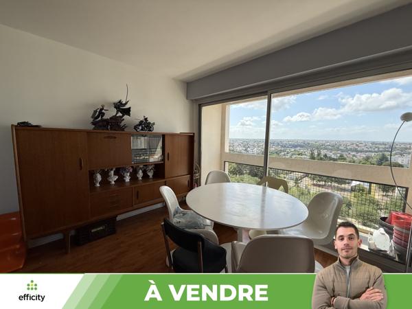 Appartement
         4 pièces
        - 87 m² 90 000 € *