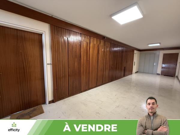 Appartement
         4 pièces
        - 87 m² 90 000 € *