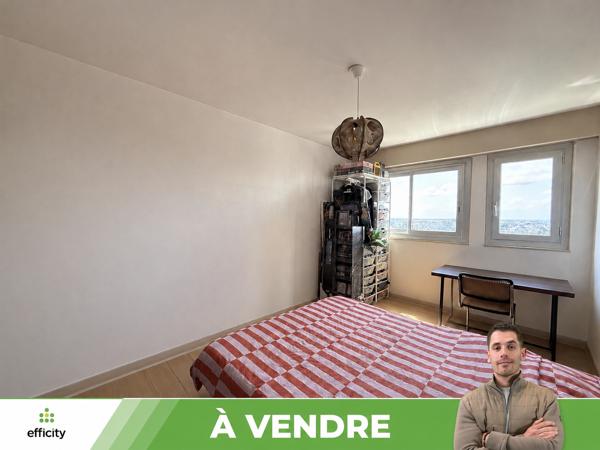 Appartement
         4 pièces
        - 87 m² 90 000 € *