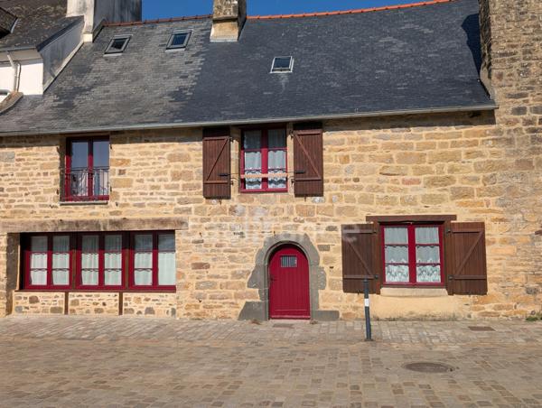 EXCLUSIVITE Maison à vendre atypique 5 pièces LE FAOU (29) de 110 m2 Inscrite au patrimoine. Vue mer