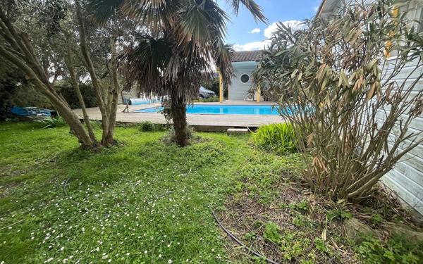 Maison à vendre    4 pièces • 151 m2 Charron