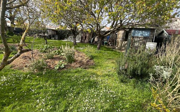 Maison à vendre    4 pièces • 151 m2 Charron