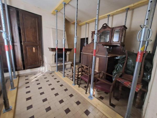 Beau potentiel pour cette maison de maître!
