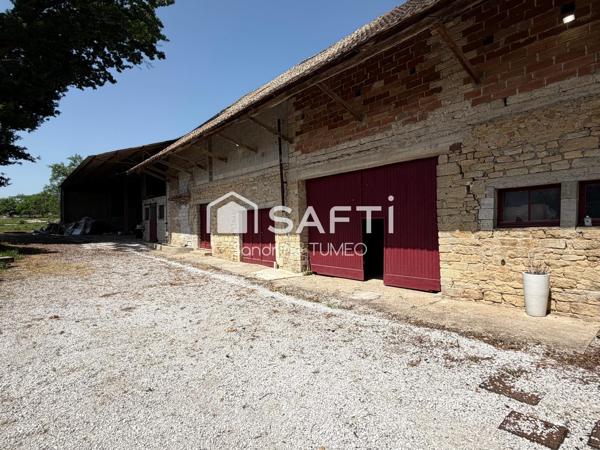 Maison d’habitation et dépendances de caractère au fort potentiel