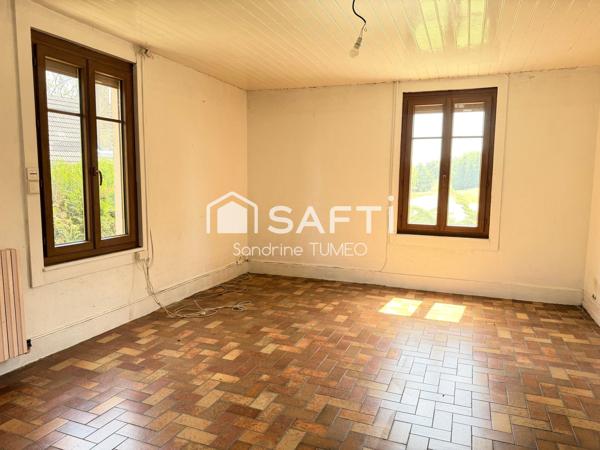 Maison d’habitation et dépendances de caractère au fort potentiel