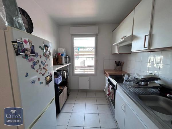 Appartement à louer 2 pièces 46.76m² Le Mans (72000)