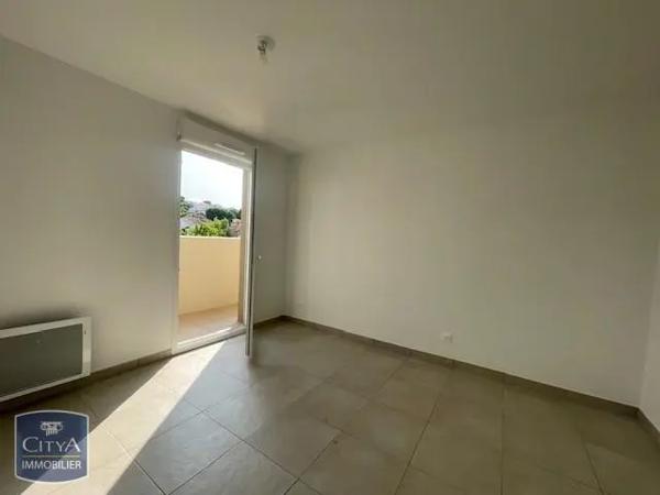 Appartement à louer 3 pièces 65.32m² Béziers (34500)