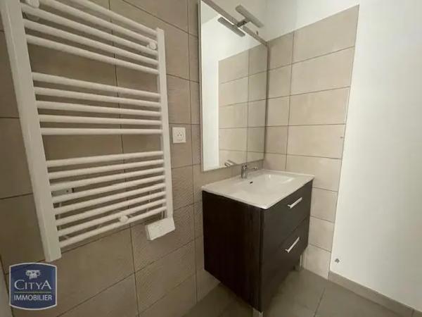 Appartement à louer 3 pièces 65.32m² Béziers (34500)