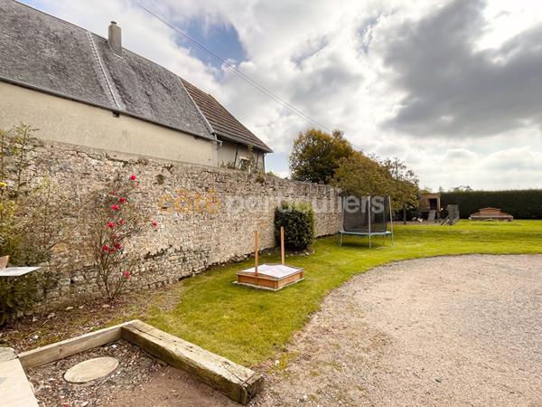 Vente Maison138 m² - 6 Pièces - ISIGNY SUR MER (14230)