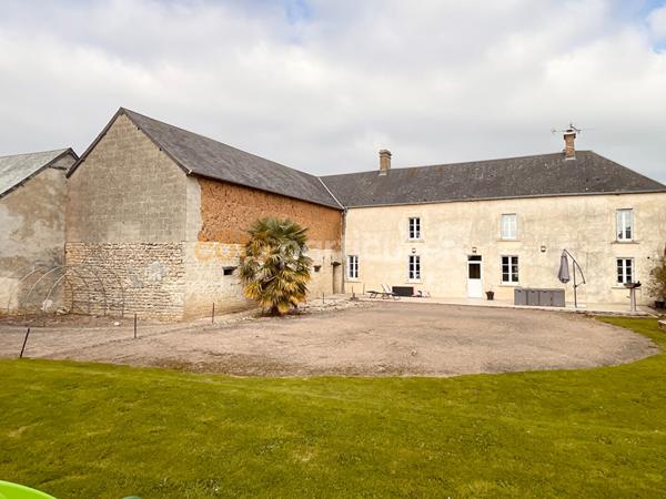 Vente Maison138 m² - 6 Pièces - ISIGNY SUR MER (14230)