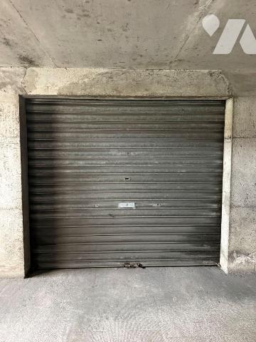 Garage à vendre à Troyes (10000) - Aube (10)

Garage fermé situé au sein d'une copropriété sé...
