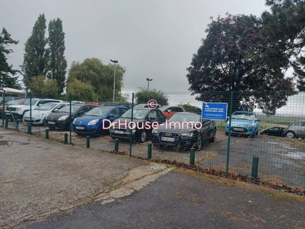 Commerce à vendre de 2 700 m²