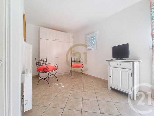 Maison à vendre  4 pièces - 212 m2 TRANS EN PROVENCE - 83