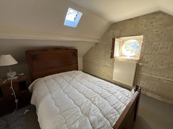 Maison très lumineuse au coeur d'un grand terrain