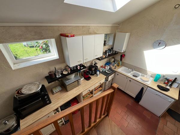 Maison très lumineuse au coeur d'un grand terrain