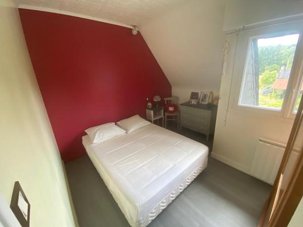 Très belle propriété au calme dans la campagne entre Camors et Baud.