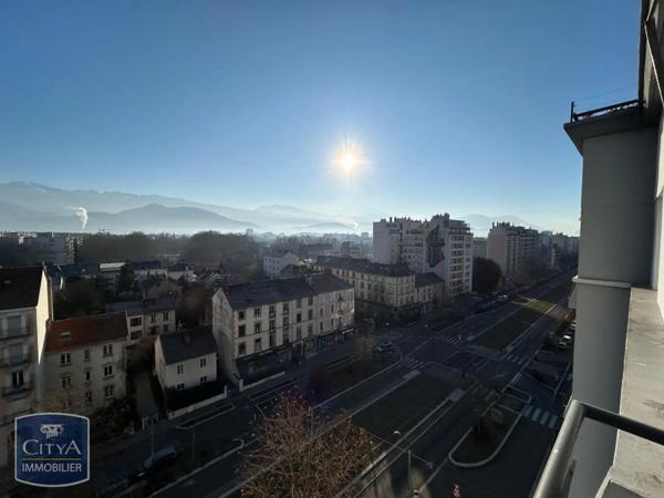Appartement à louer 3 pièces 60.79m²