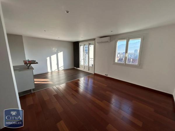 Appartement à louer 3 pièces 60.79m²