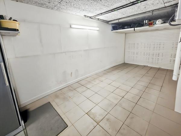 Maison 7 pièce(s) 126 m2  Savigny Le Temple Bourg