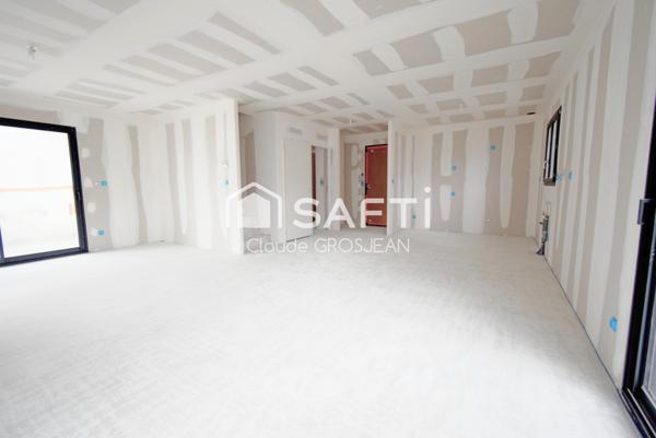 Villa neuve  T4   de 105 m²   avec terrain clos et garage