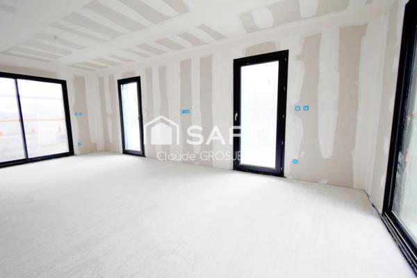 Villa neuve  T4   de 105 m²   avec terrain clos et garage