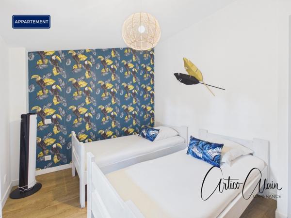 Maison bourgeoise XIXᵉ – 331 m² – appartement indépendant – piscine