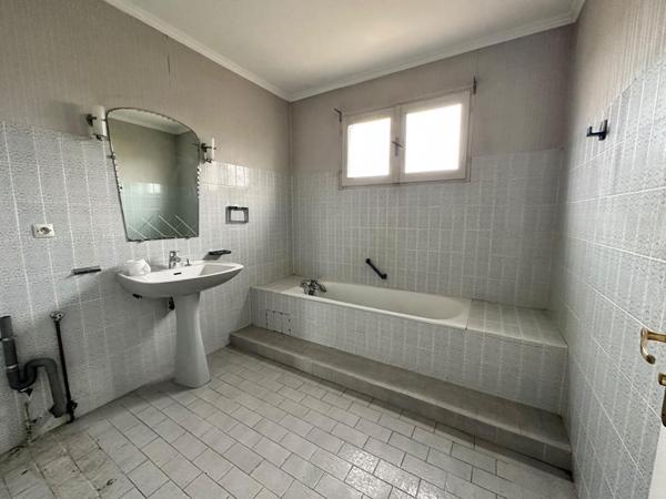 Maison 7 pièce(s) 198 m2