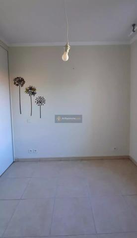 Location                                                      Appartement
                        
                     3 pièces                      71 m2                     à Saint-Aygulf
