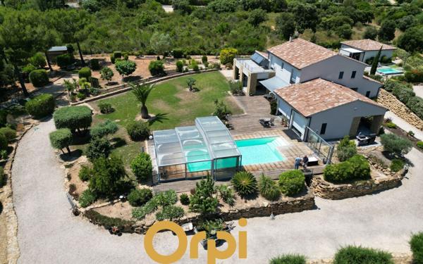 Maison à vendre    6 pièces •  La Cadière-d'Azur