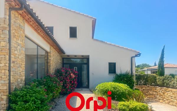 Maison à vendre    6 pièces •  La Cadière-d'Azur