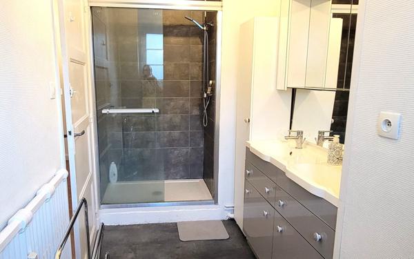 Appartement à louer    2 pièces • 81,70 m2 Le Creusot