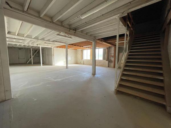 Bureau à vendre à Hauterives (26390)