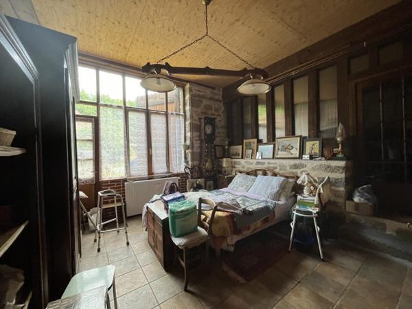 Maison à vendre |  Saint-Victor-en-Marche |  5 pièces | 161 m²