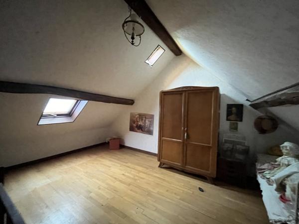 Maison à vendre |  Saint-Victor-en-Marche |  5 pièces | 161 m²