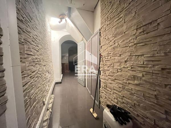 Maison de ville (immeuble complet) à vendre - BLOIS - CENTRE-VILLE, 1 logt. T3 triplex  + 1 local