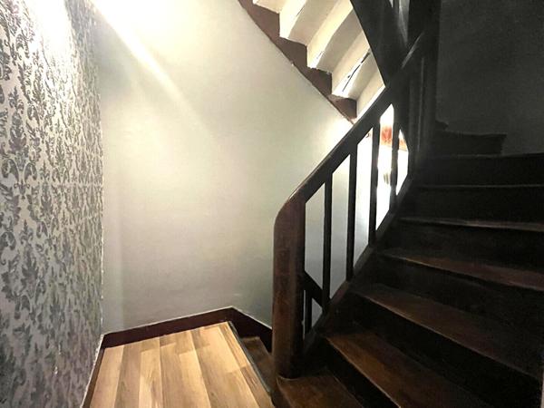 Maison de ville (immeuble complet) à vendre - BLOIS - CENTRE-VILLE, 1 logt. T3 triplex  + 1 local