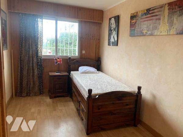 Appartement spacieux sur les collines de St Laurent du var