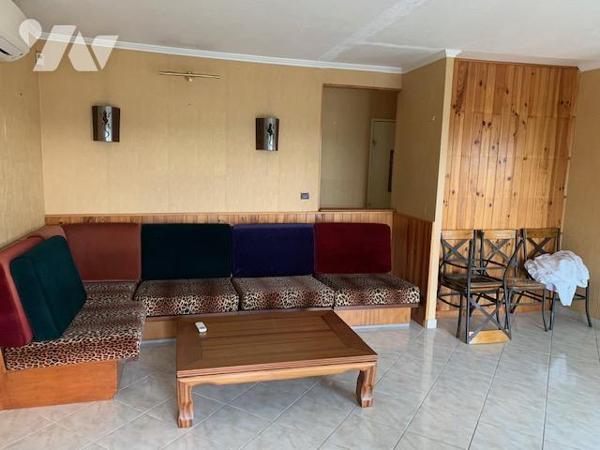 Appartement spacieux sur les collines de St Laurent du var