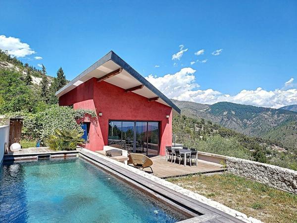 Maison à vendre    6 pièces •  Coaraze