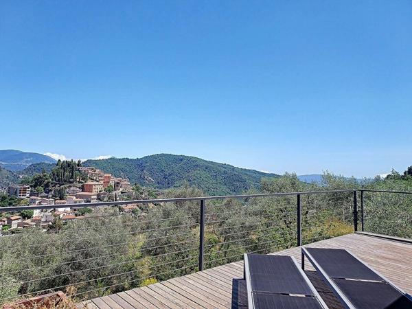 Maison à vendre    6 pièces •  Coaraze