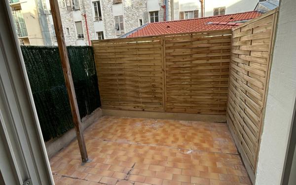 Appartement à louer    1 pièce •  Nice