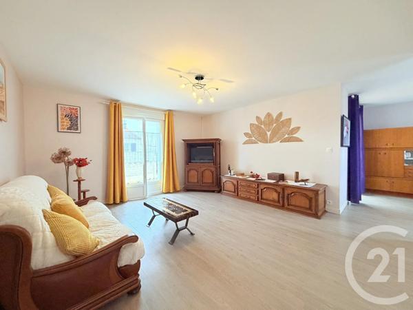Appartement T3 à vendre  3 pièces - 67,70 m 2   JARD SUR MER  - 85