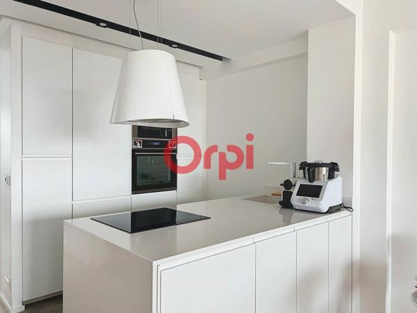 Appartement à louer    2 pièces • 47,65 m2 Paris 17