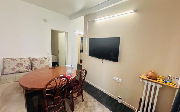 Appartement à vendre    3 pièces • 38,40 m2 Paris 18