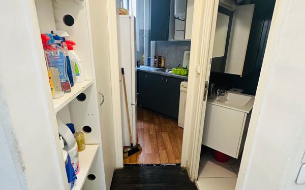 Appartement à vendre    3 pièces • 38,40 m2 Paris 18